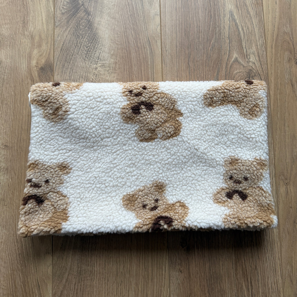 Handgemaakt - Bear hondenkleedje beige met beertjes